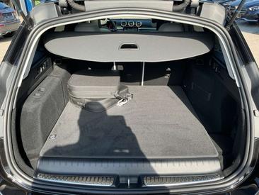 Mercedes Classe C 300 Night Edition — photo 13