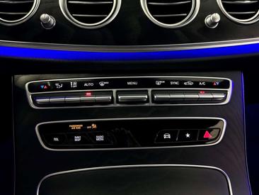 Mercedes Classe E 220 — photo 37