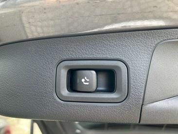 Mercedes GLA 200 Night Edition — photo 15