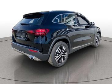 Mercedes GLA 180 Progressive Line — photo 4