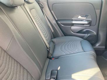 Mercedes GLA 180 Progressive Line — photo 8