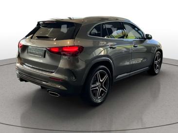 Mercedes GLA 200 AMG Line — photo 4