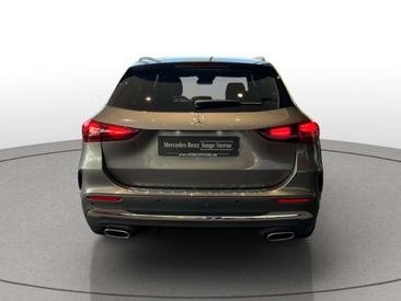 Mercedes GLA 200 AMG Line — photo 5