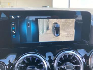 Mercedes GLA 180 Progressive Line — photo 13