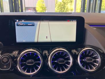 Mercedes GLA 200 AMG Line — photo 12