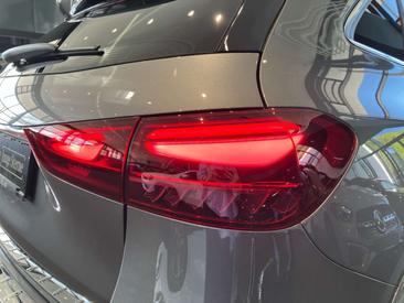 Mercedes GLA 200 AMG Line — photo 18