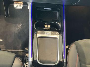 Mercedes GLA 200 AMG Line — photo 22