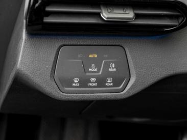Volkswagen ID.4 Pro Performance — photo 13