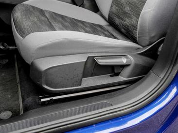Volkswagen ID.4 Pro Performance — photo 14