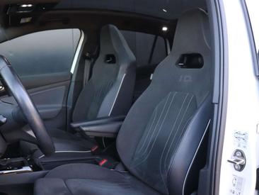 Volkswagen ID.5 Pro — photo 13
