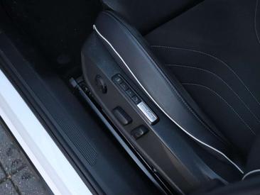 Volkswagen ID.5 Pro — photo 15
