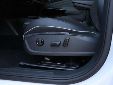 Volkswagen ID.5 Pro — photo 16