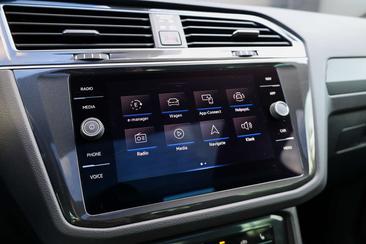 Volkswagen TIGUAN EHybrid R-Line — photo 36