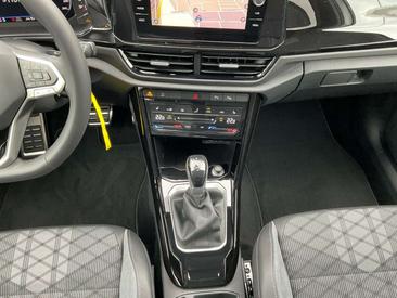 Volkswagen T-Roc R-Line — photo 11