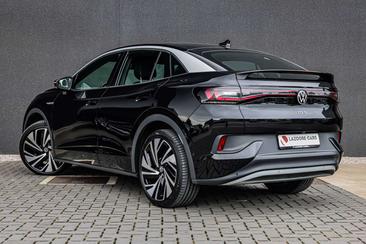 Volkswagen ID.5 Pro — photo 11