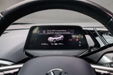 Volkswagen ID.5 Pro — photo 30