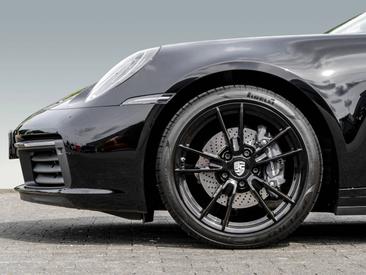 Porsche 992 I Carrera Cabriolet — photo 6