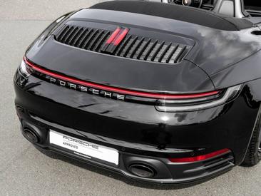 Porsche 992 I Carrera Cabriolet — photo 9