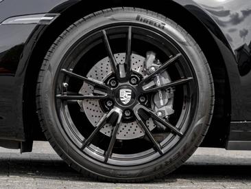 Porsche 992 I Carrera Cabriolet — photo 10