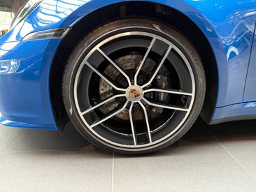 Porsche 992 II Carrera Cabriolet — photo 8
