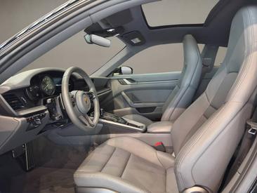 Porsche 992 I Carrera — photo 11