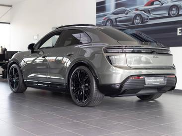 Porsche Macan Electrique Turbo — photo 3
