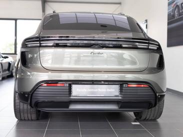 Porsche Macan Electrique Turbo — photo 6