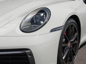Porsche 992 I Targa 4S — photo 9