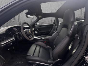 Porsche 992 I Carrera S — photo 13
