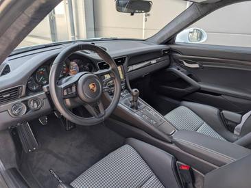 Porsche 991 I R — photo 11