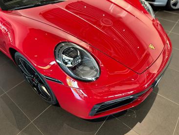 Porsche 992 I Carrera 4S — photo 14