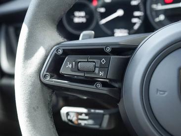Porsche 992 I Targa 4S — photo 15