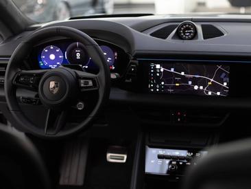Porsche Macan Electrique Turbo — photo 14