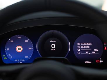 Porsche Macan Electrique Turbo — photo 16