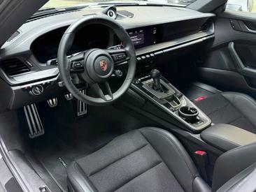 Porsche 992 II GT3 Mit Touring-Paket — photo 12