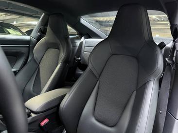 Porsche 992 II GT3 Mit Touring-Paket — photo 13