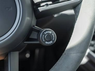 Porsche 992 I Targa 4S — photo 27