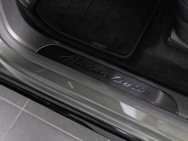 Porsche Macan Electrique Turbo — photo 25