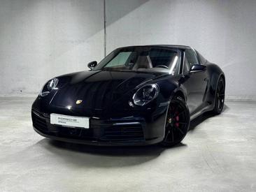Porsche 992 I Targa 4S — photo 2