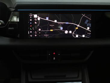 Porsche Macan Electrique Turbo — photo 28