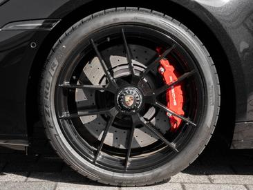 Porsche 992 II Targa 4 GTS — photo 6