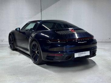 Porsche 992 I Targa 4S — photo 6