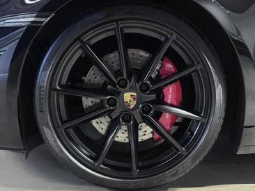 Porsche 992 I Targa 4S — photo 14
