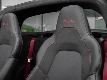 Porsche 992 II Targa 4 GTS — photo 21