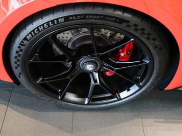 Porsche 992 I GT3 Mit Touring-Paket — photo 10