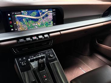 Porsche 992 I Targa 4S — photo 23