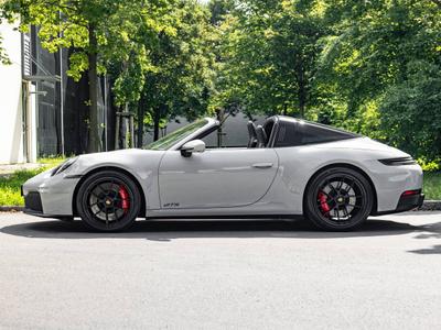 Porsche 992 II Targa 4 GTS