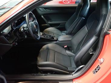 Porsche 992 I GT3 Mit Touring-Paket — photo 15