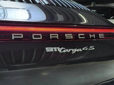 Porsche 992 I Targa 4S — photo 32