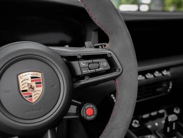 Porsche 992 II Targa 4 GTS — photo 36